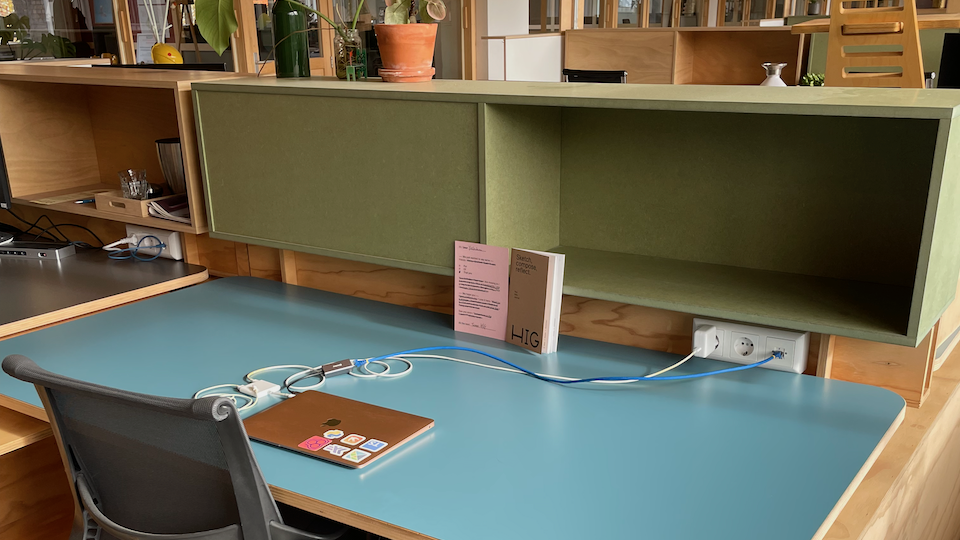 My new coworking desk at Het Industriegebouw